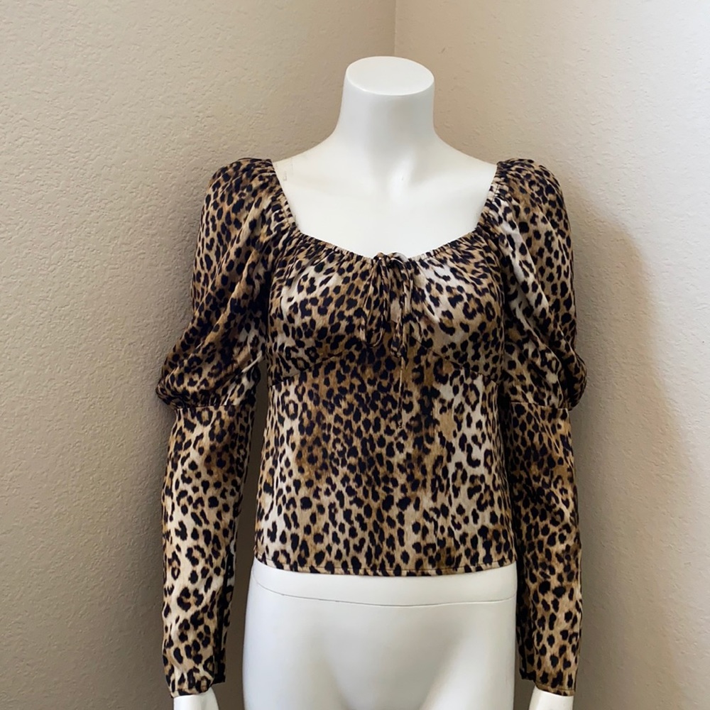 Express Leopard puffy sleeves blouse